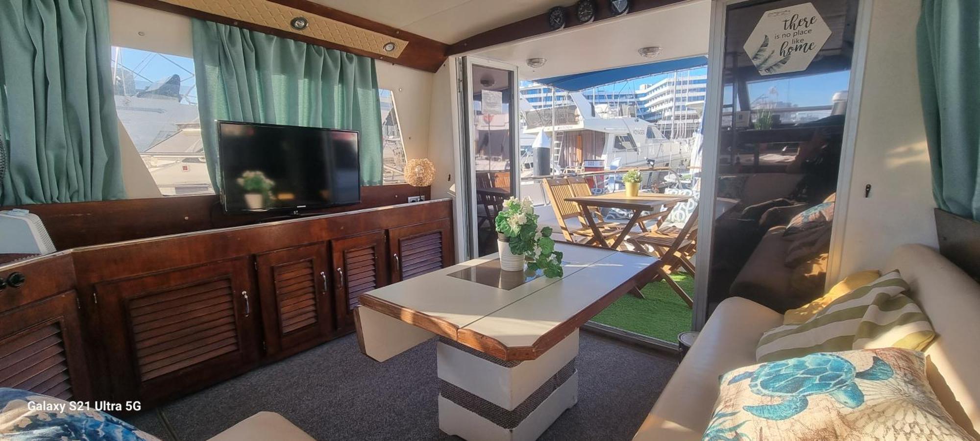 Beautiful And Comfy Boat In Barcelona With Boat Tour Option Hotel Kültér fotó