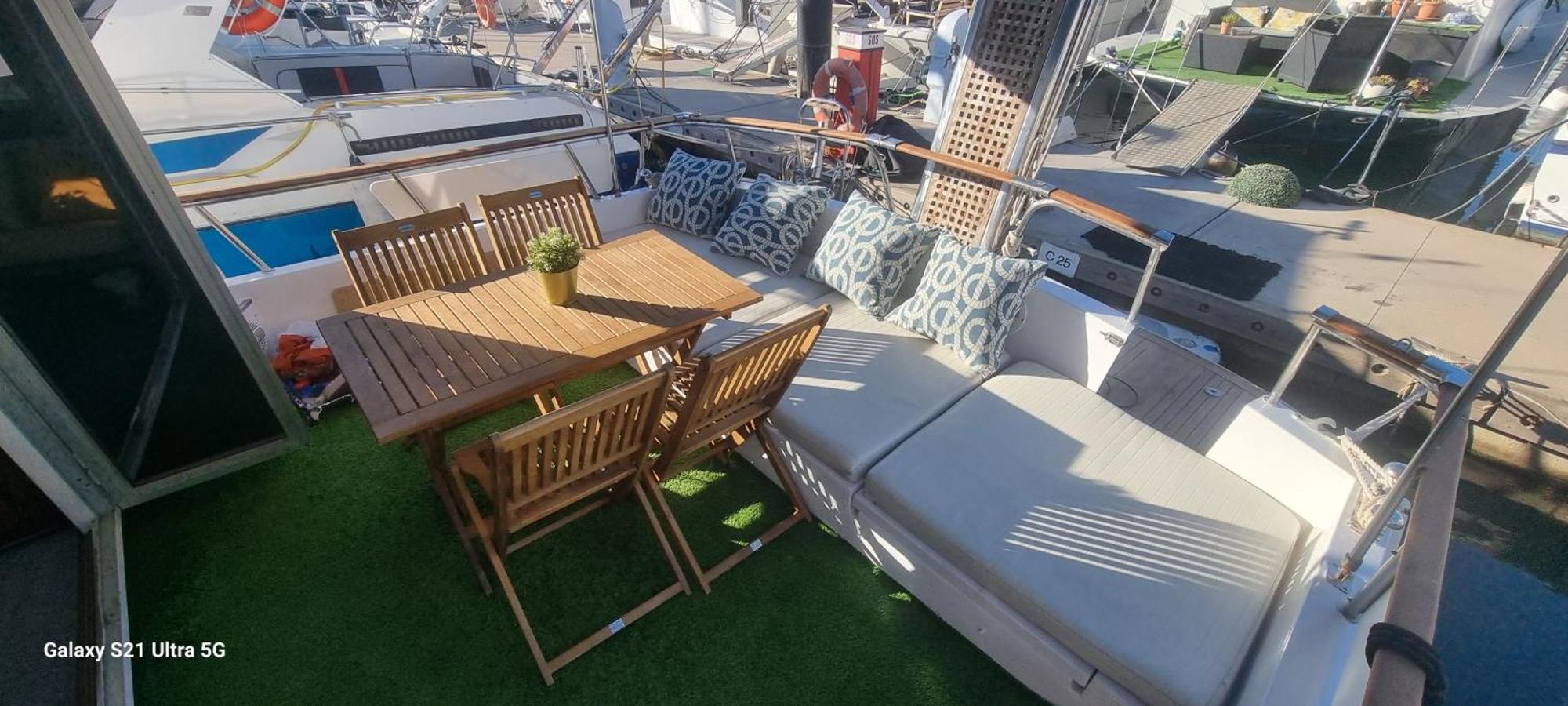 Beautiful And Comfy Boat In Barcelona With Boat Tour Option Hotel Kültér fotó