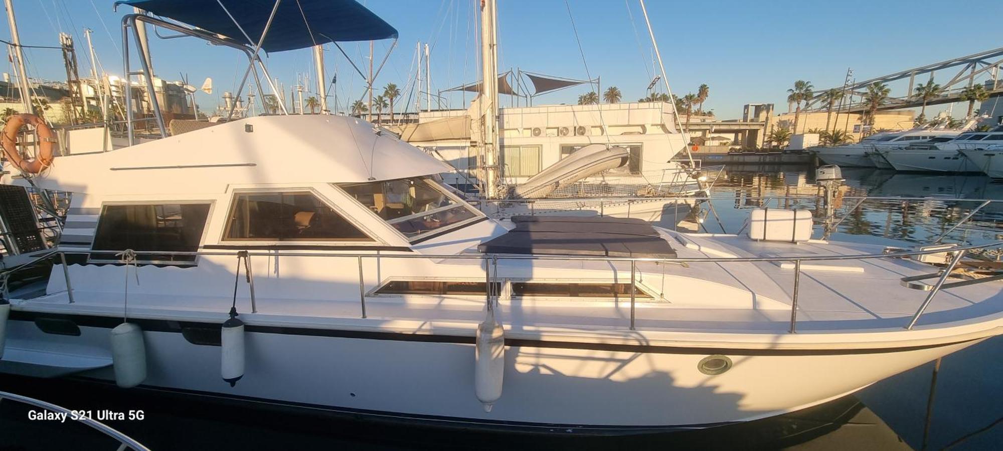 Beautiful And Comfy Boat In Barcelona With Boat Tour Option Hotel Kültér fotó