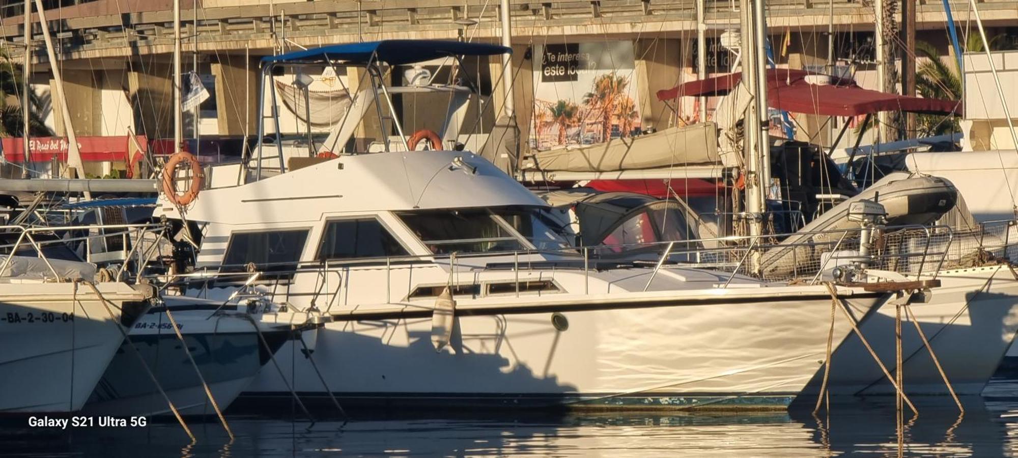 Beautiful And Comfy Boat In Barcelona With Boat Tour Option Hotel Kültér fotó