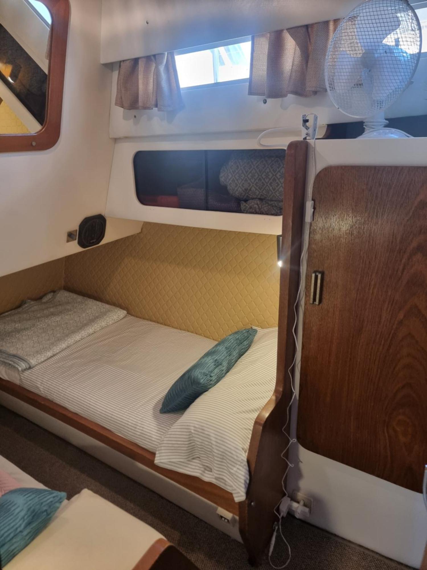 Beautiful And Comfy Boat In Barcelona With Boat Tour Option Hotel Kültér fotó